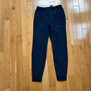 Lululemon ABC Joggers Warpstreme- Size Small